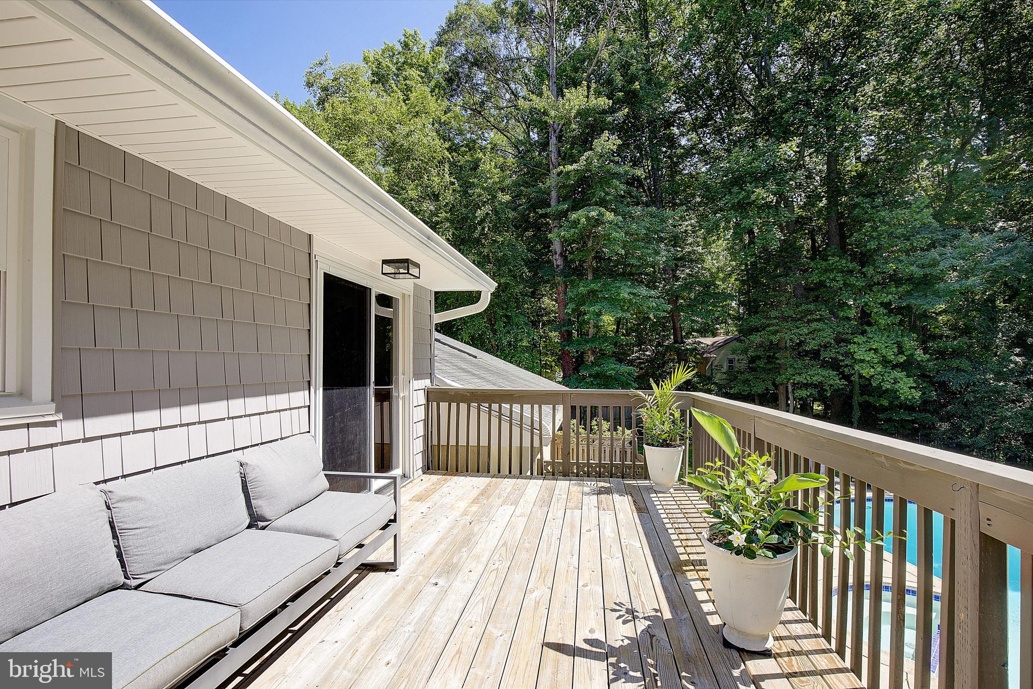 2190 HALLMARK COURT