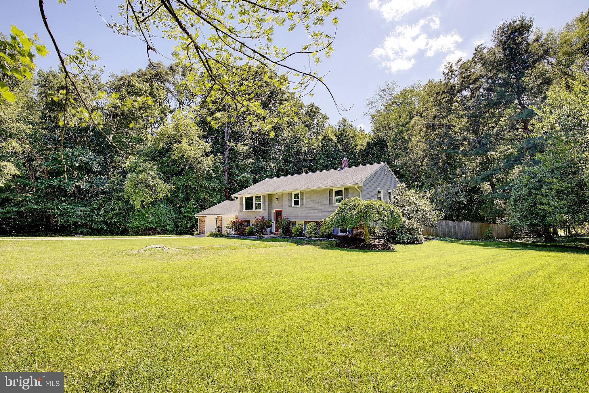 2190 HALLMARK COURT