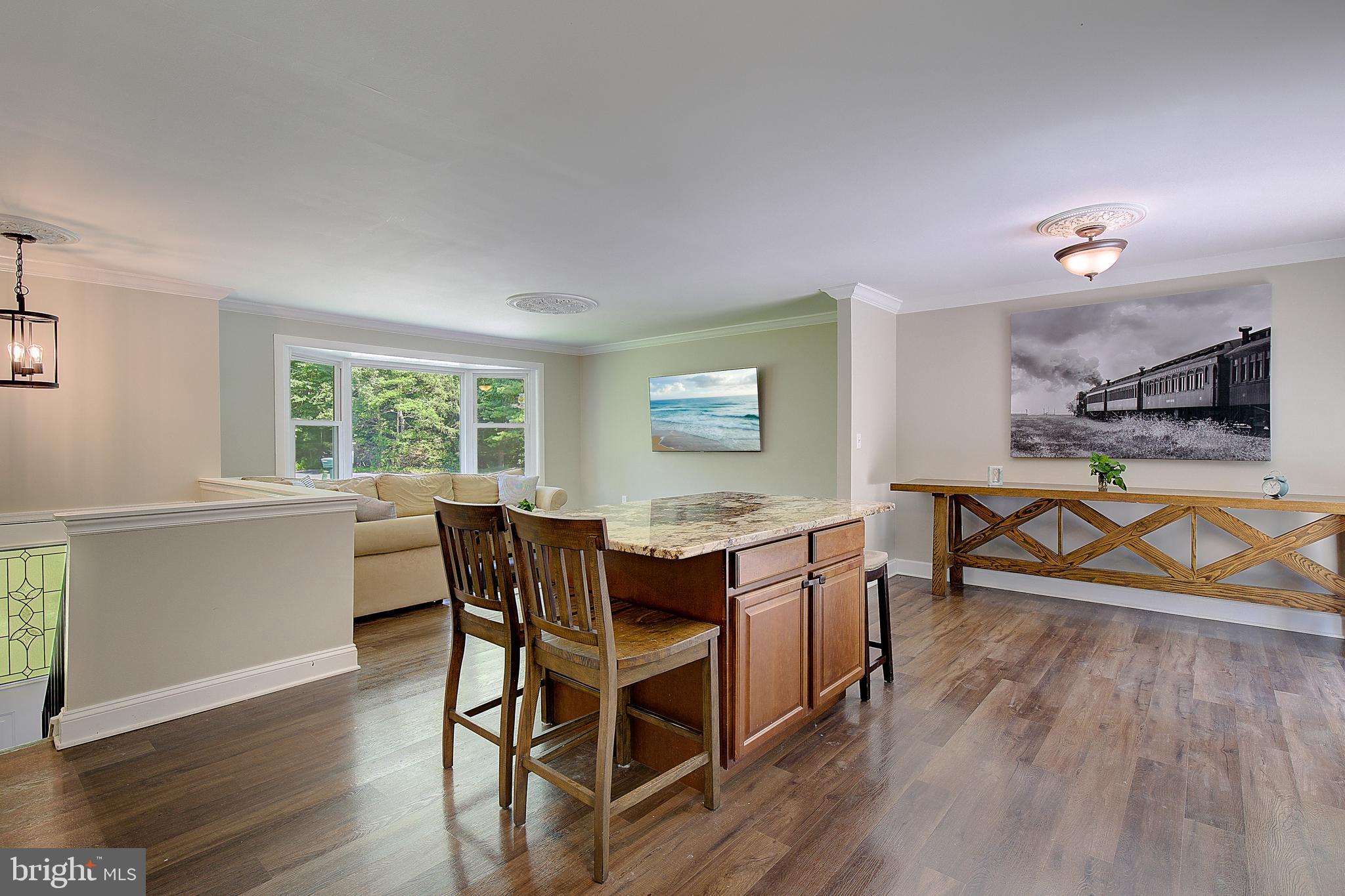 2190 HALLMARK COURT