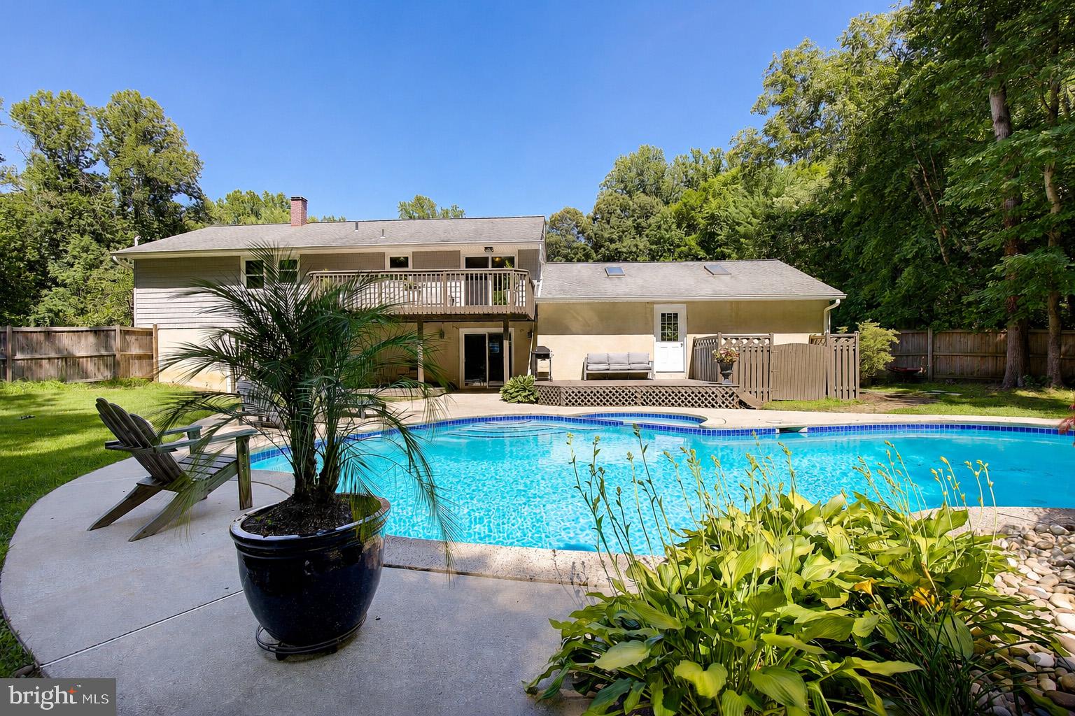 2190 HALLMARK COURT