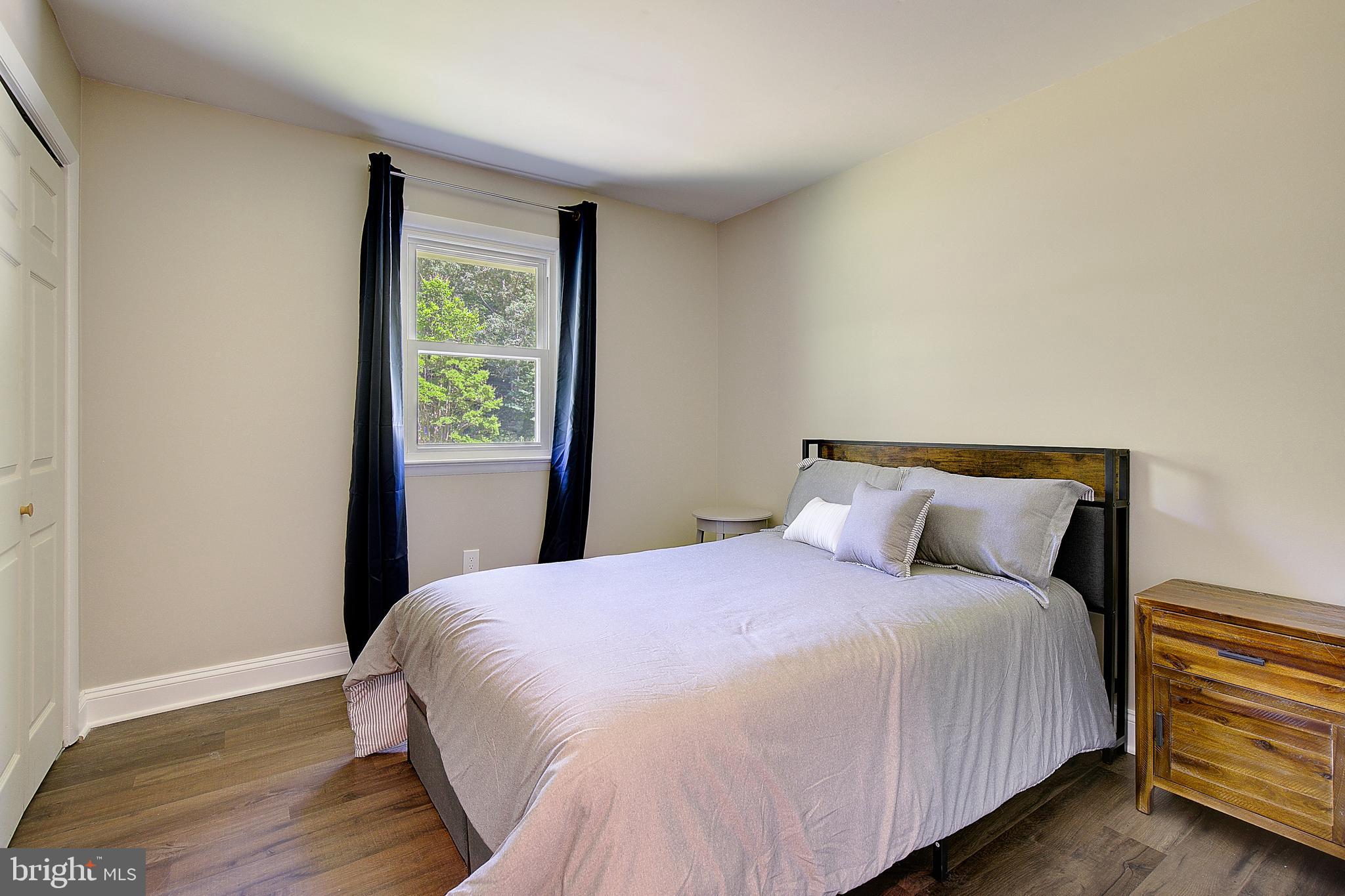 2190 HALLMARK COURT