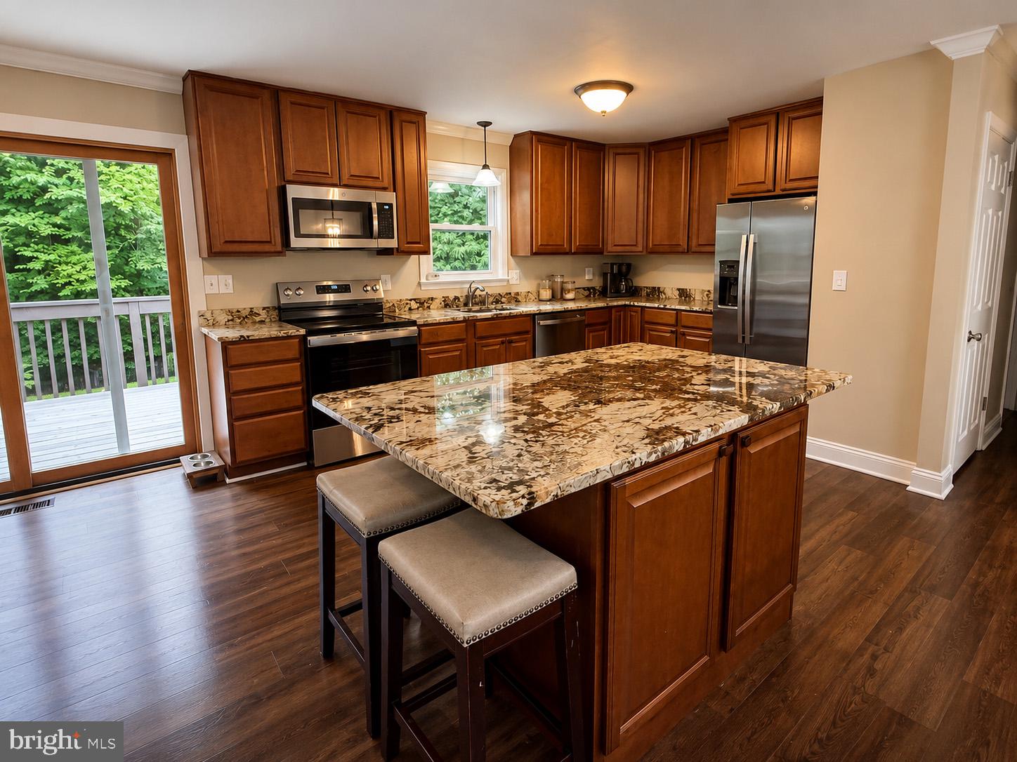 2190 HALLMARK COURT