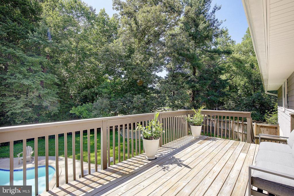 2190 HALLMARK COURT