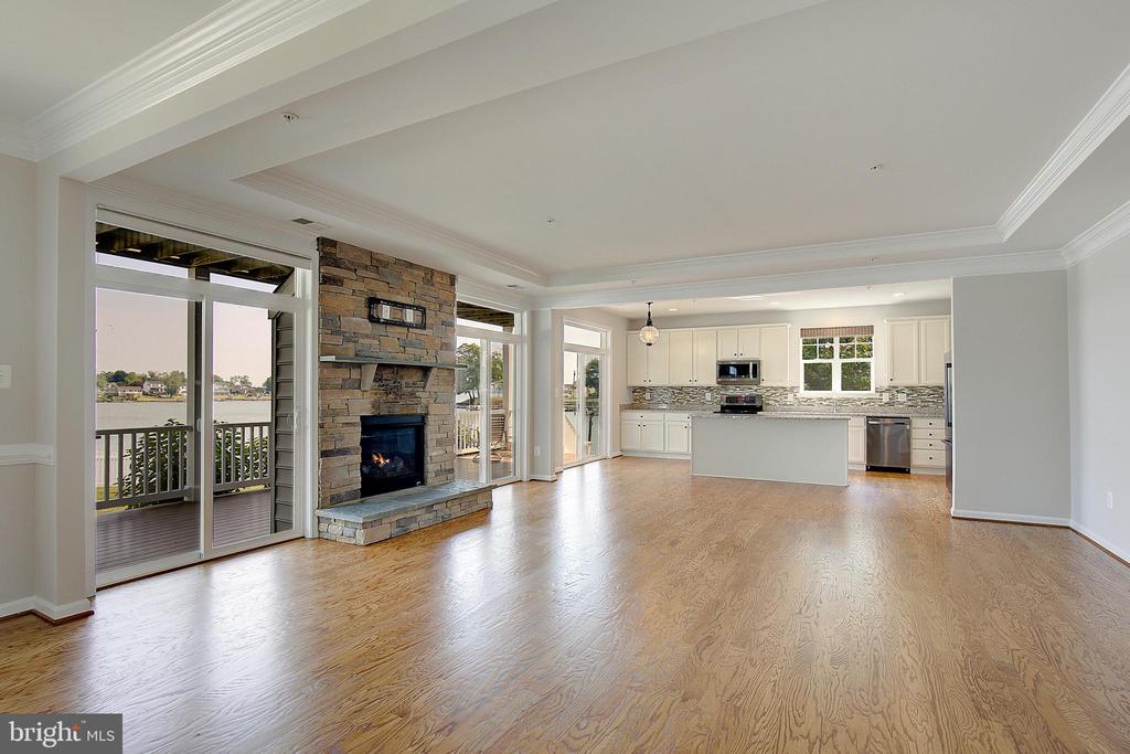 3956 HONEYSUCKLE DRIVE