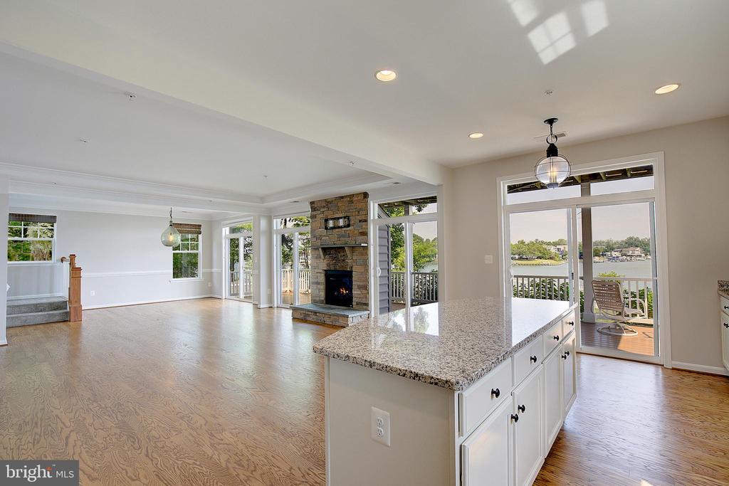 3956 HONEYSUCKLE DRIVE