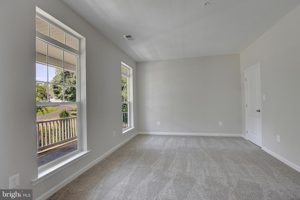 3956 HONEYSUCKLE DRIVE