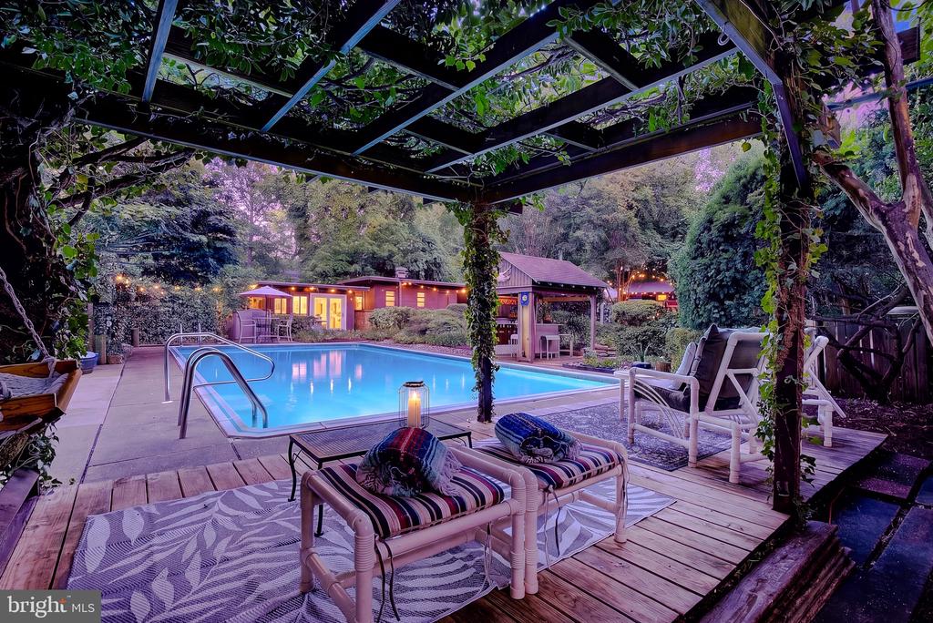 1169 LATROBE DRIVE