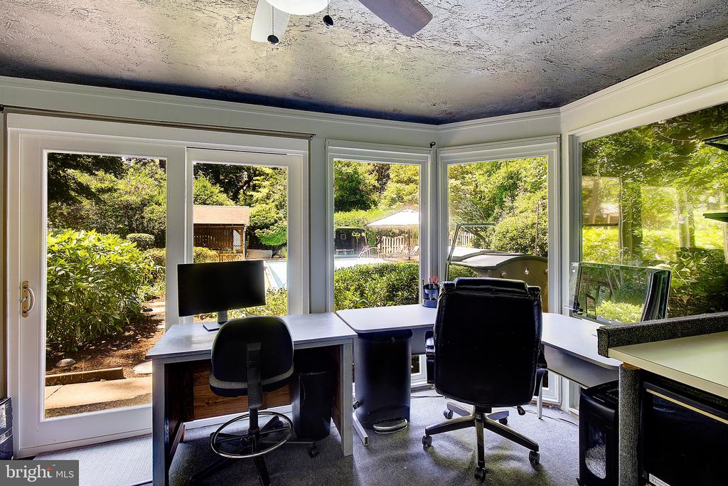 1169 LATROBE DRIVE