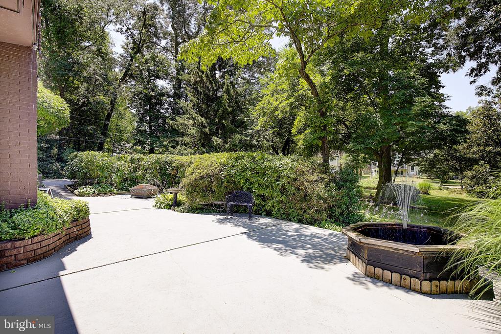 1169 LATROBE DRIVE
