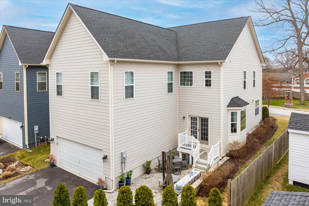 52 PRIMROSE HILL LANE