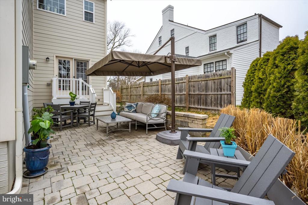 52 PRIMROSE HILL LANE