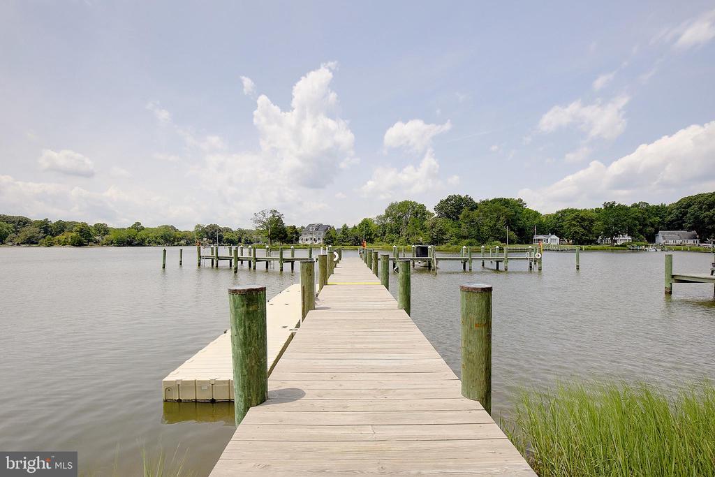 5703 GREAT OAK PARKWAY