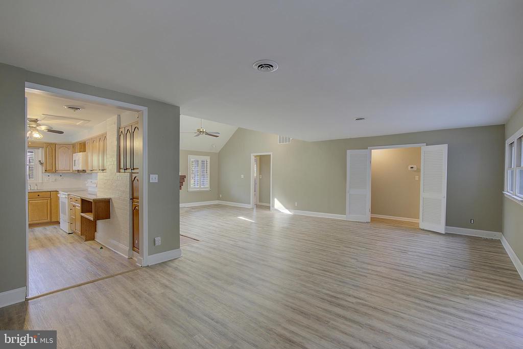 5703 GREAT OAK PARKWAY