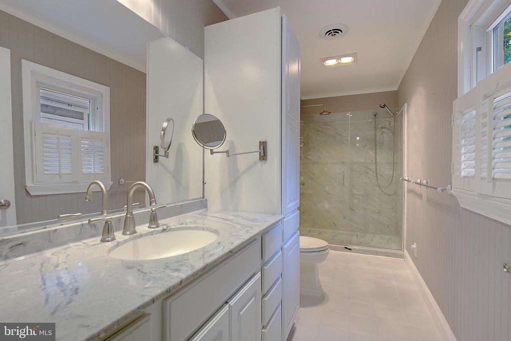 5703 GREAT OAK PARKWAY