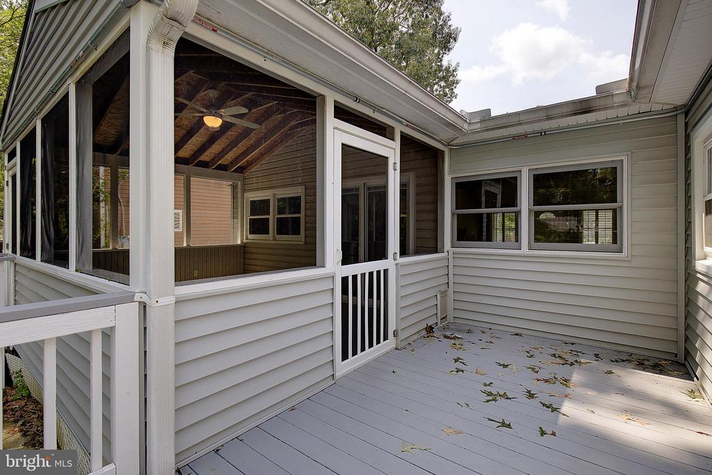 5703 GREAT OAK PARKWAY