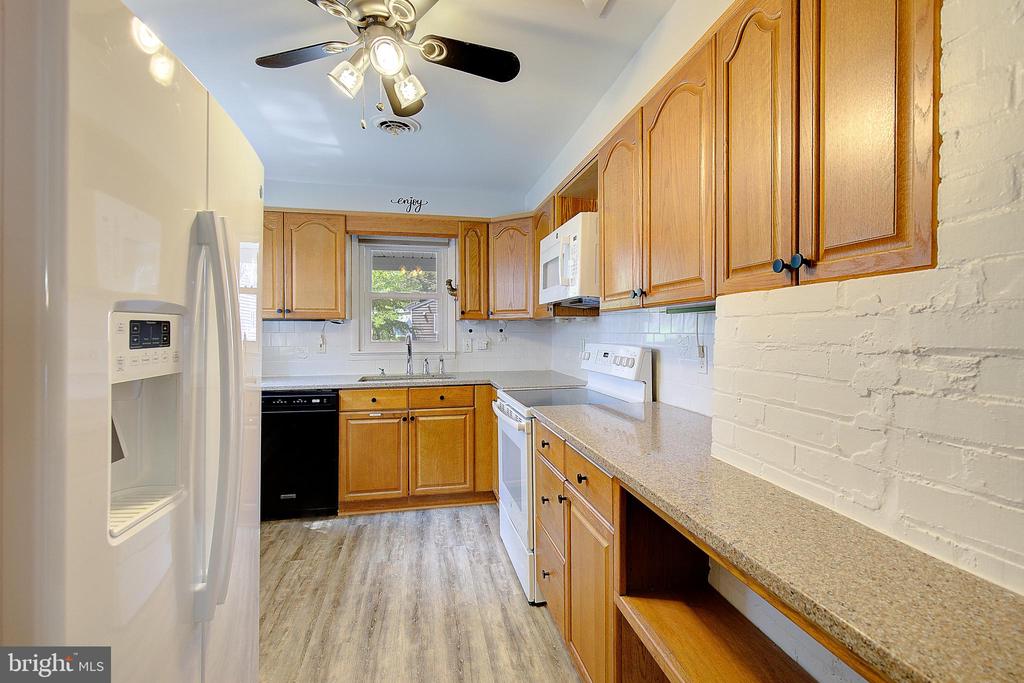 5703 GREAT OAK PARKWAY
