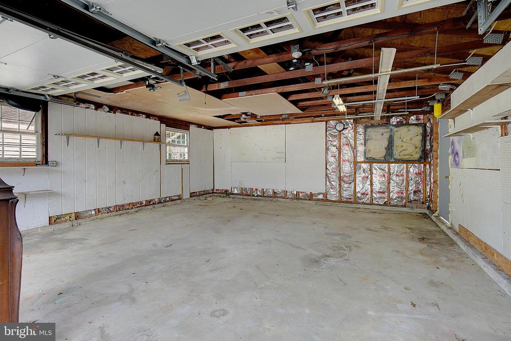 5703 GREAT OAK PARKWAY