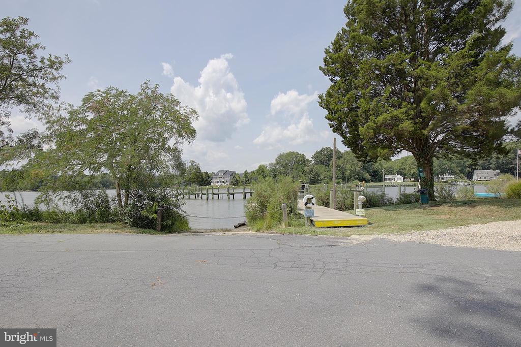 5703 GREAT OAK PARKWAY
