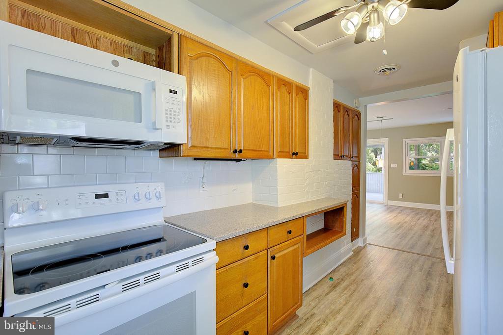 5703 GREAT OAK PARKWAY