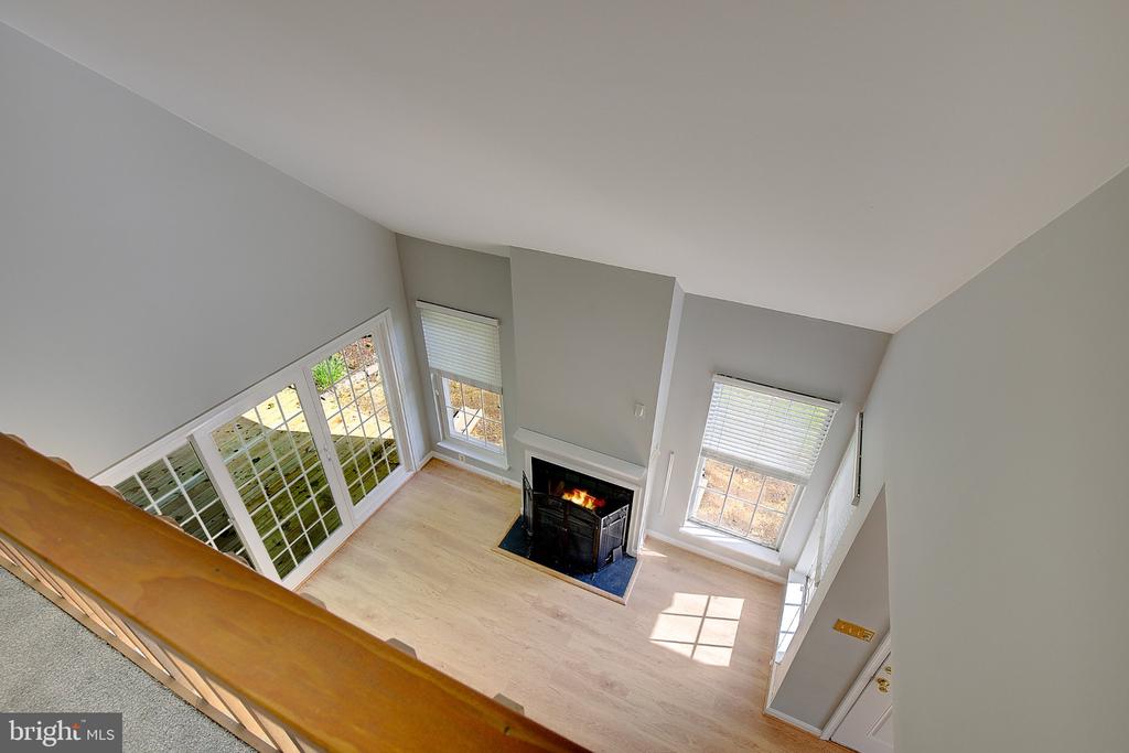 908 WINDWHISPER LANE