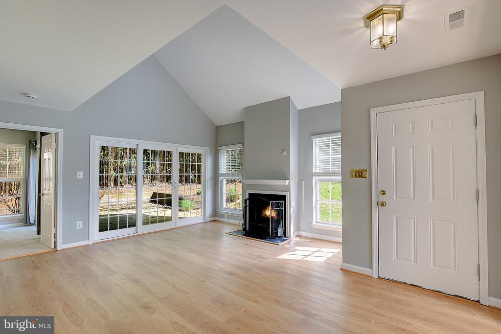 908 WINDWHISPER LANE