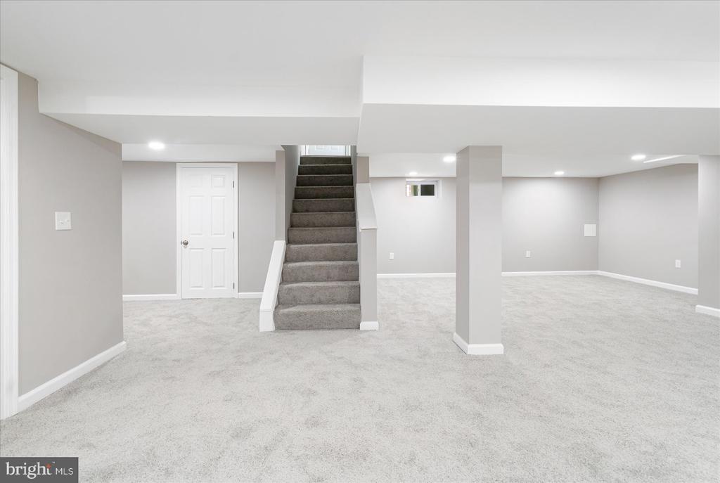 2907 Rogers