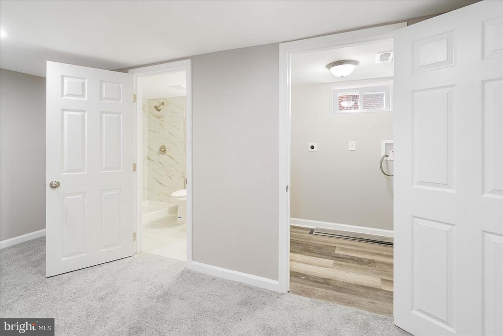 2907 Rogers