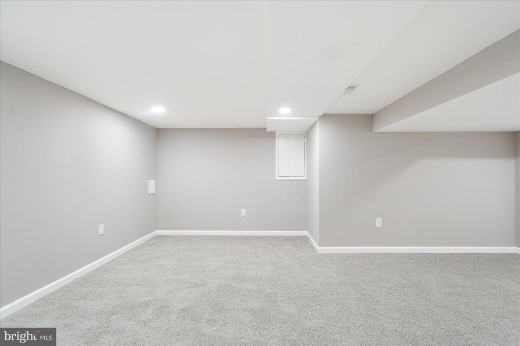 2907 Rogers
