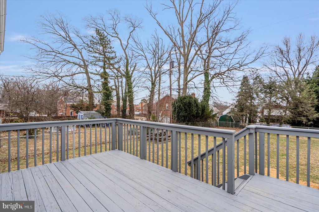 3223 Chesley Ave