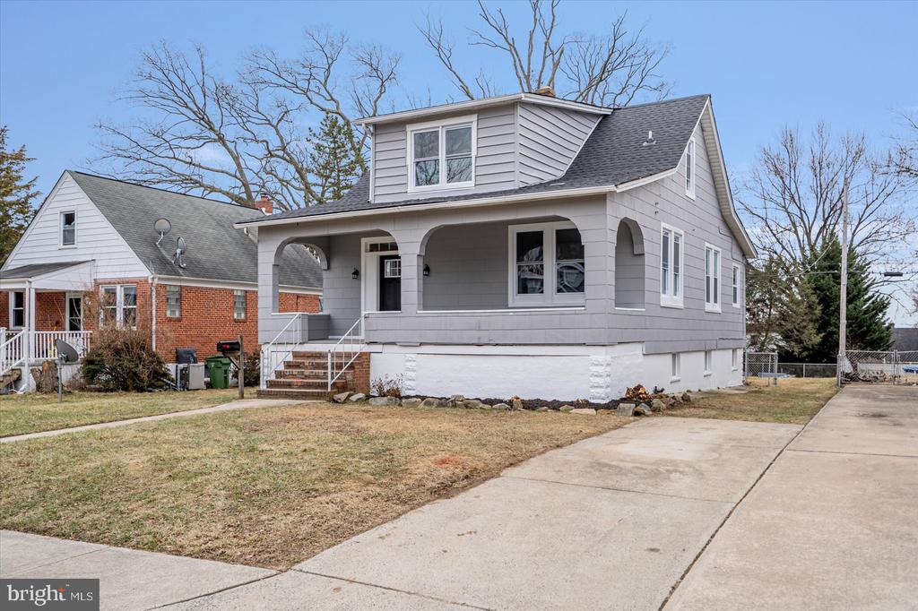 3223 Chesley Ave