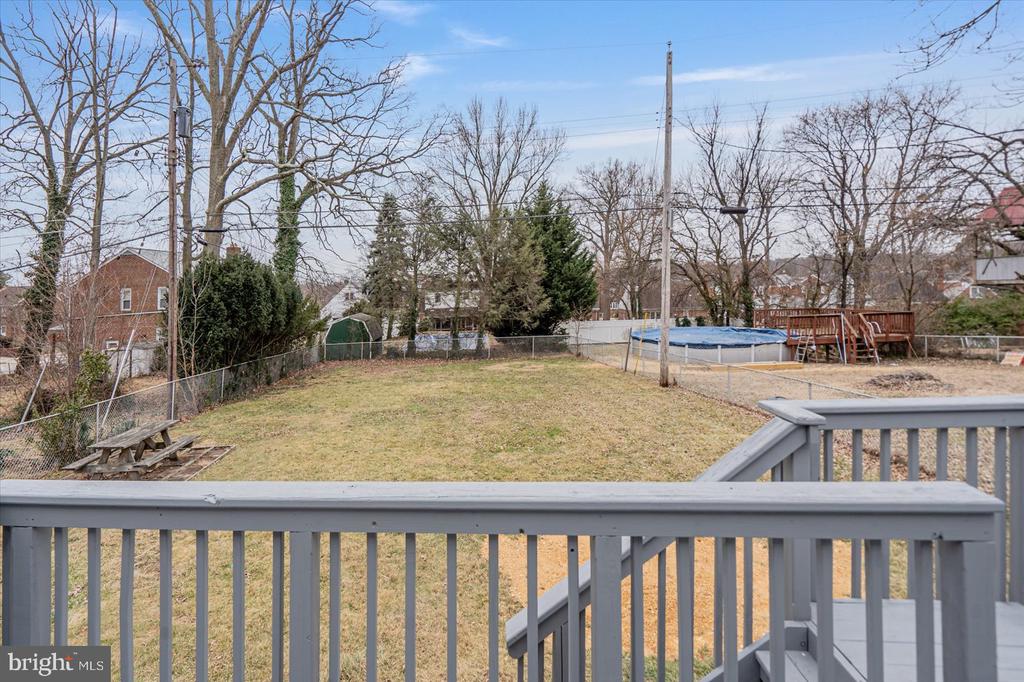 3223 Chesley Ave