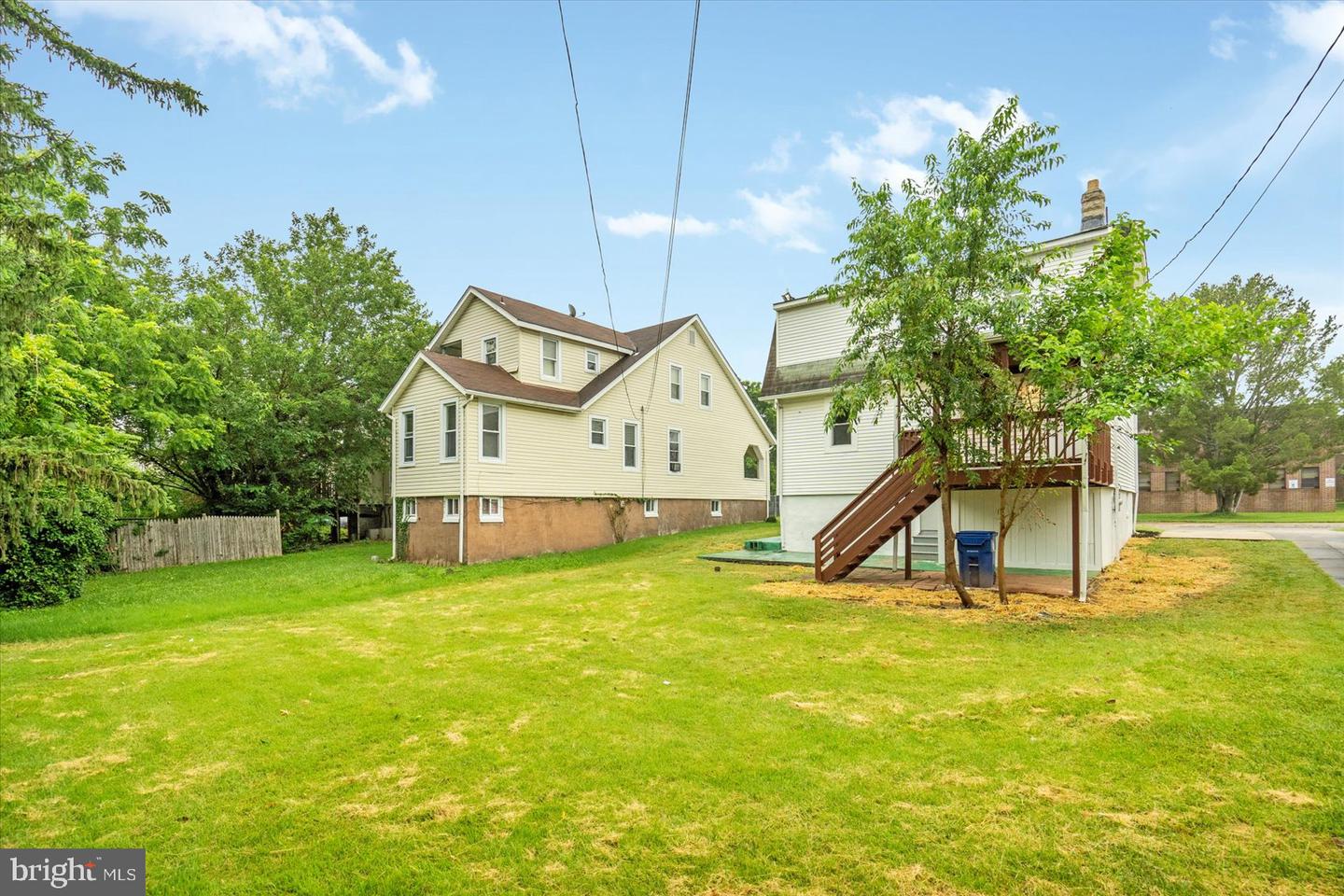 3912 Fernhill Ave