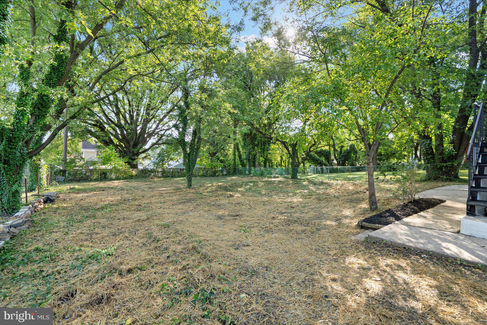 3907 FLEETWOOD AVENUE