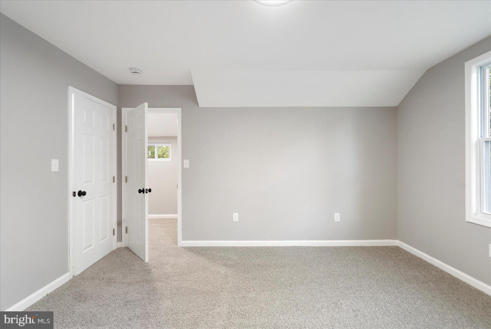 3907 FLEETWOOD AVENUE