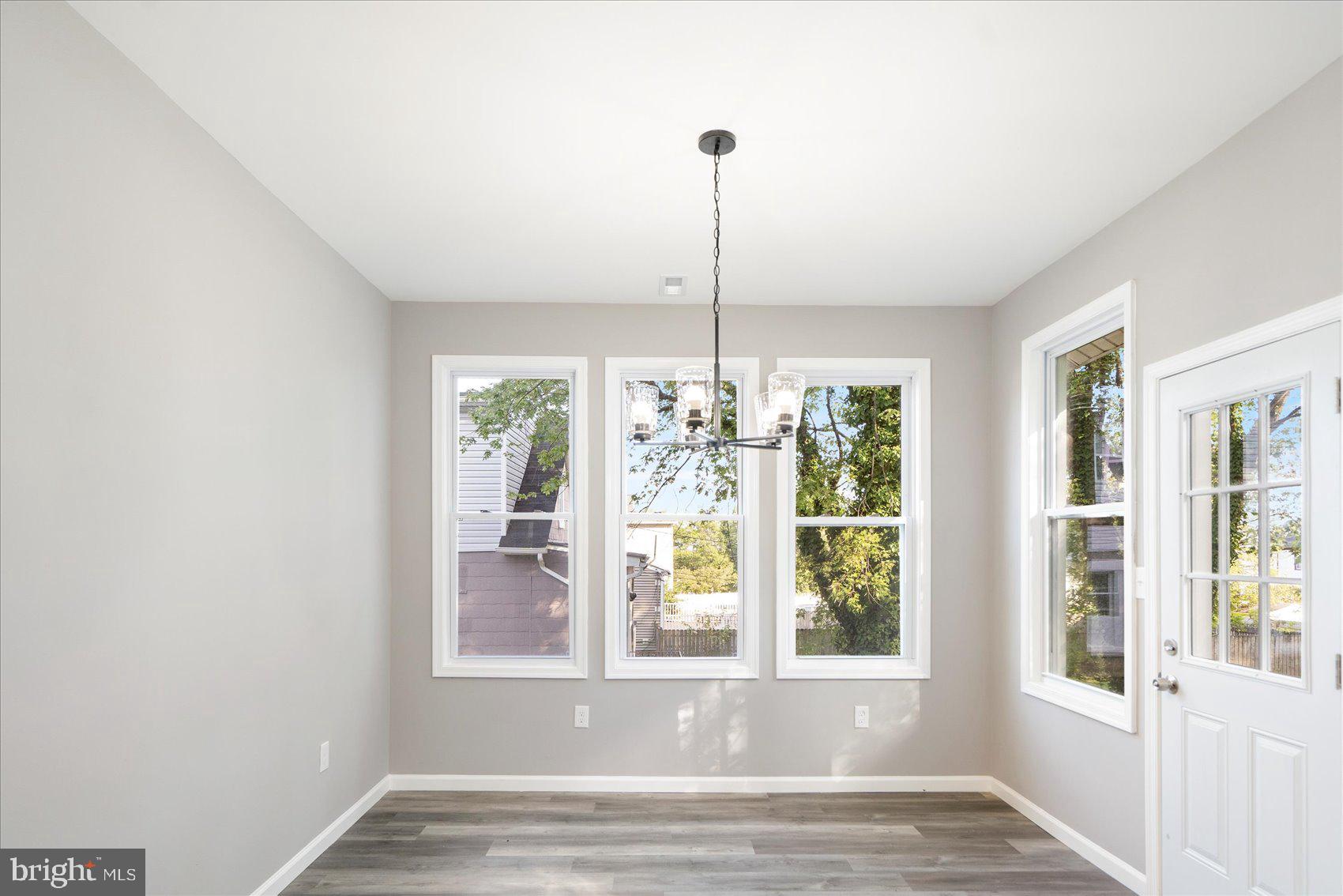 3907 FLEETWOOD AVENUE