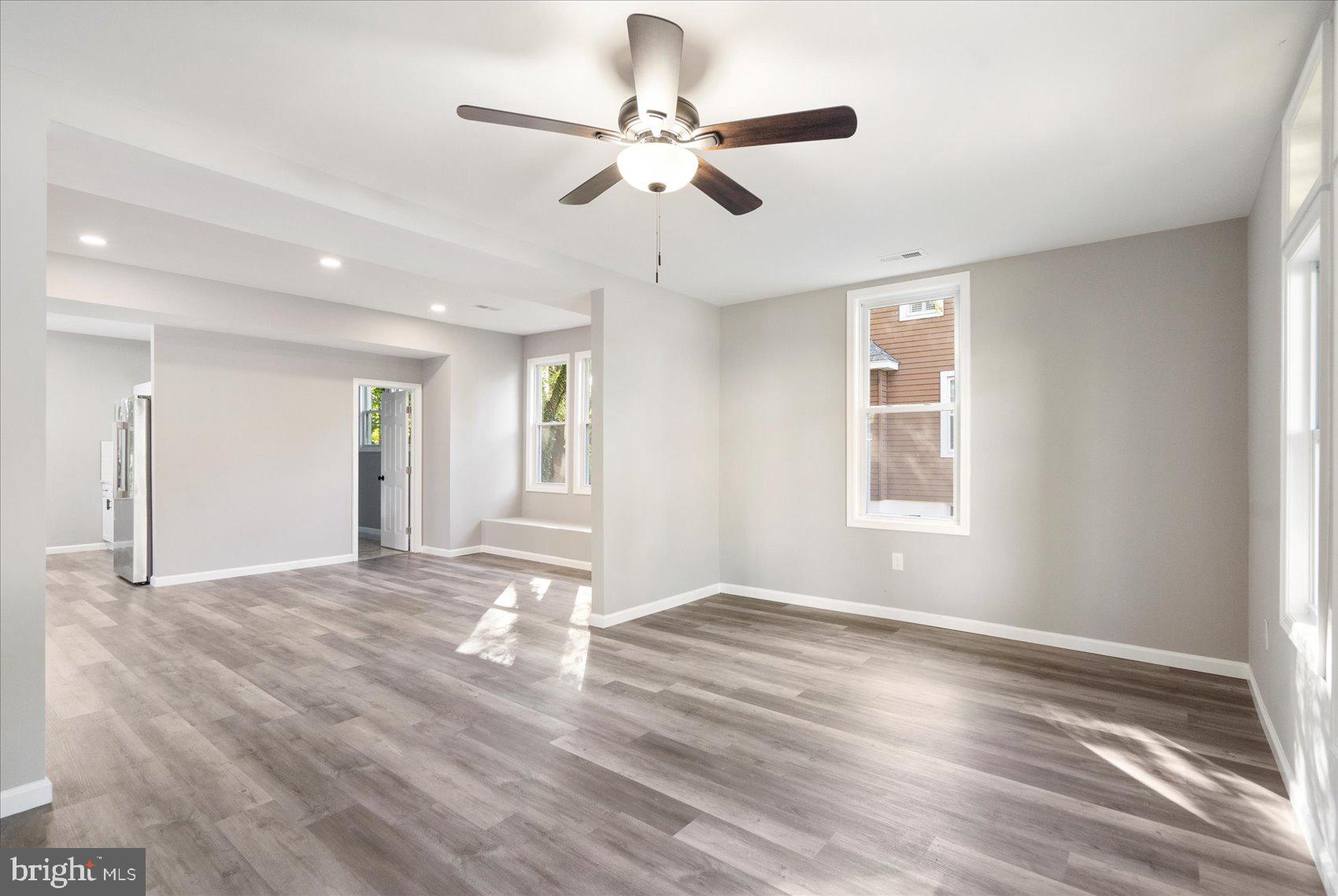 3907 FLEETWOOD AVENUE