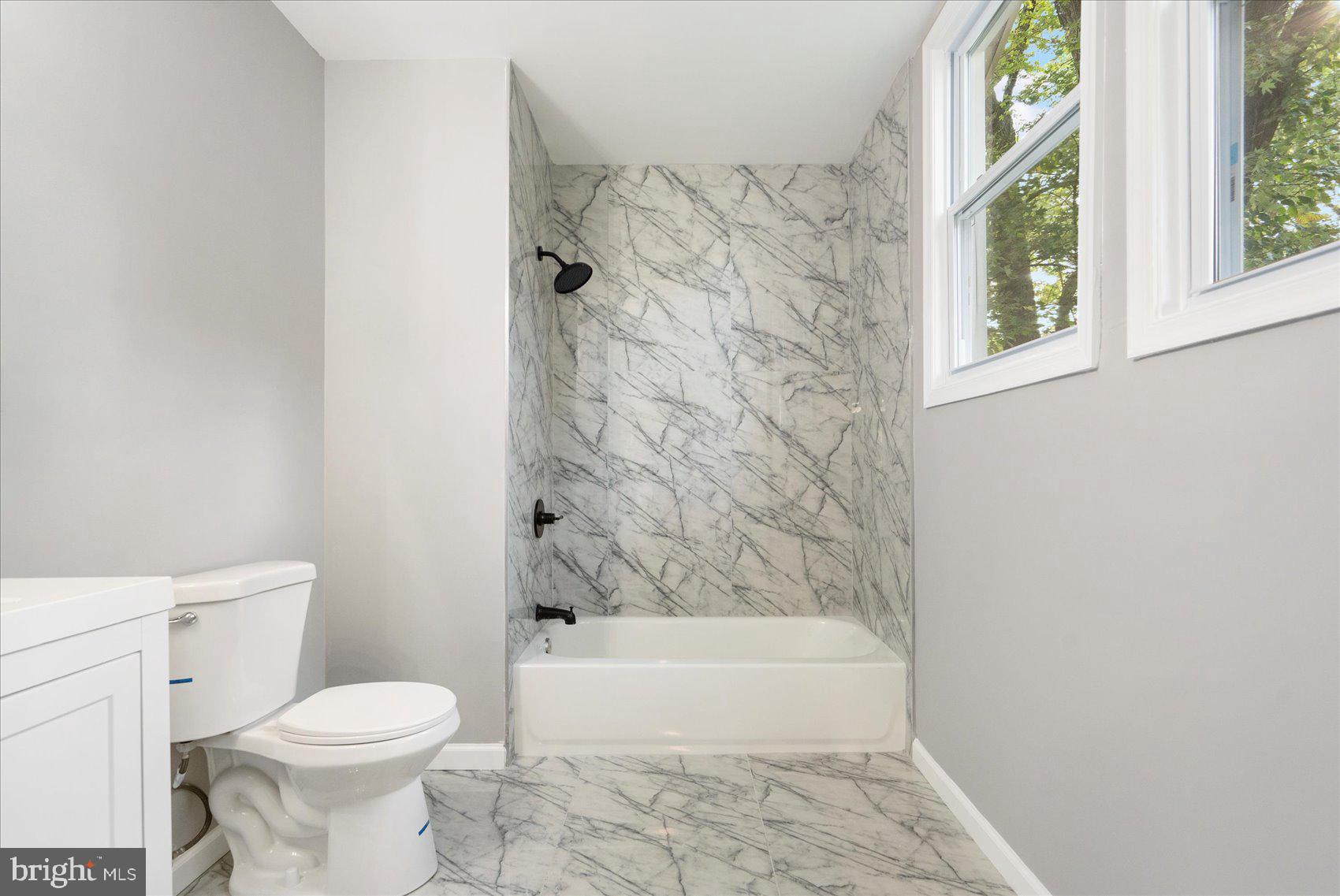 3907 FLEETWOOD AVENUE