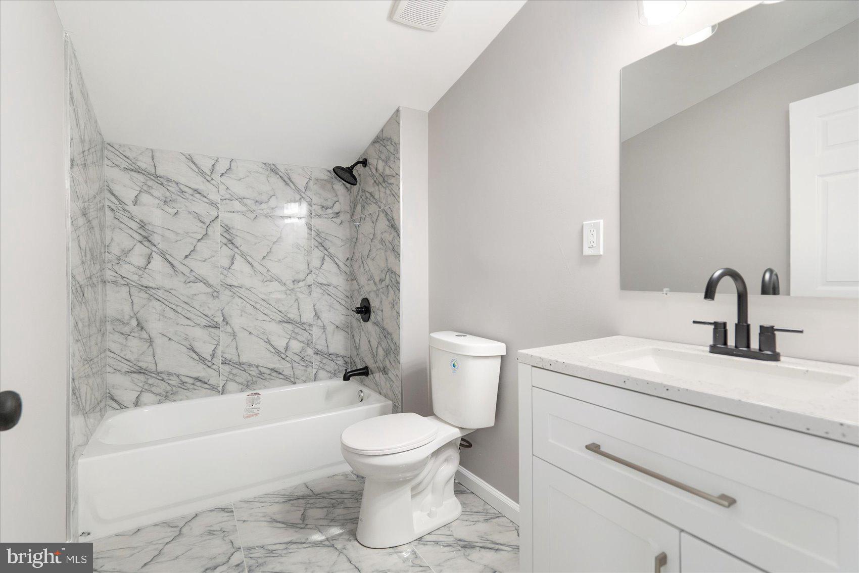 3907 FLEETWOOD AVENUE