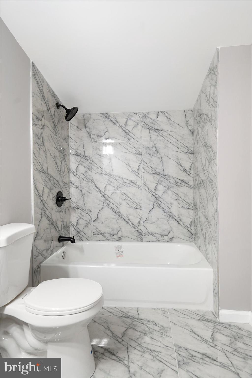 3907 FLEETWOOD AVENUE