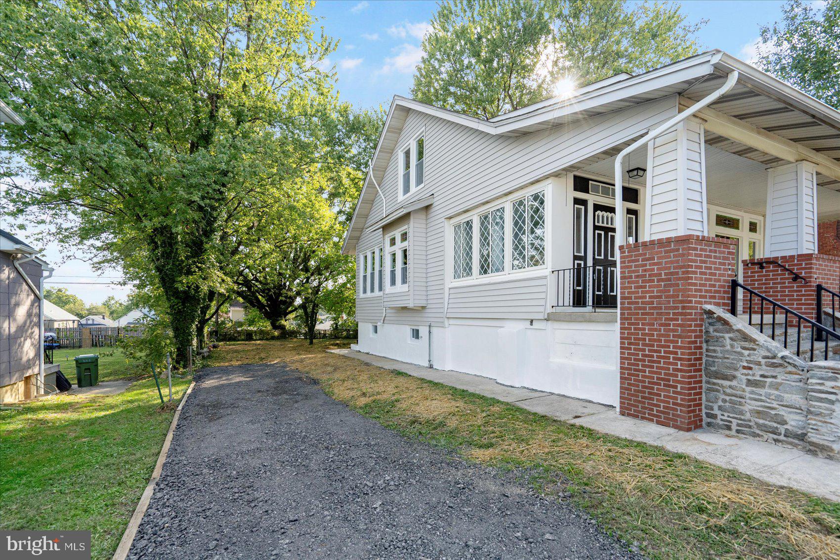 3907 FLEETWOOD AVENUE