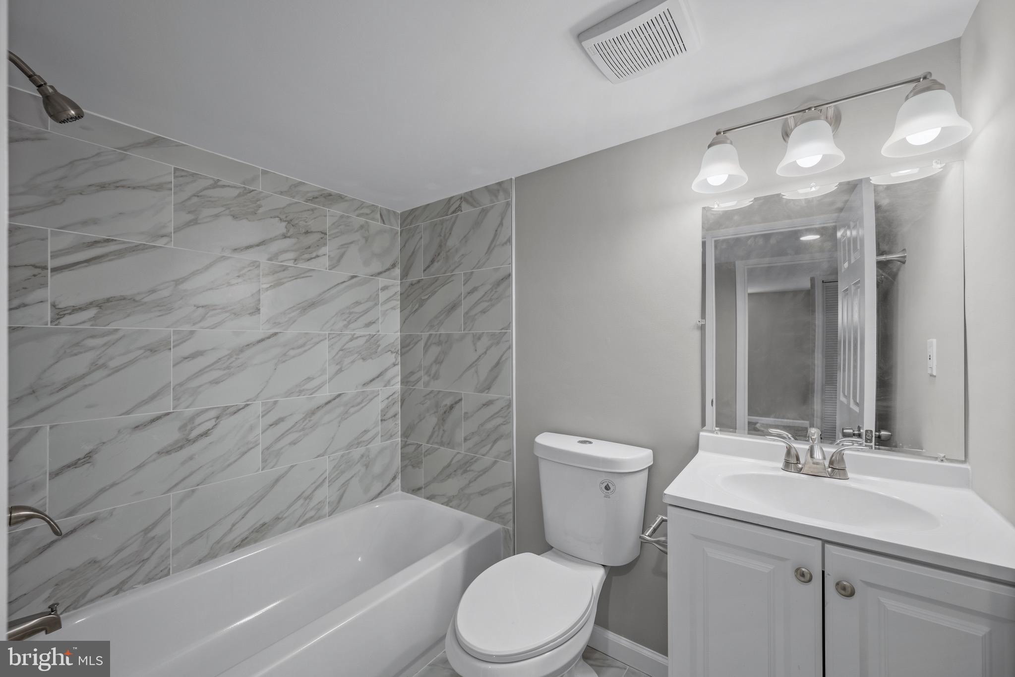 4502 PARKMONT AVENUE