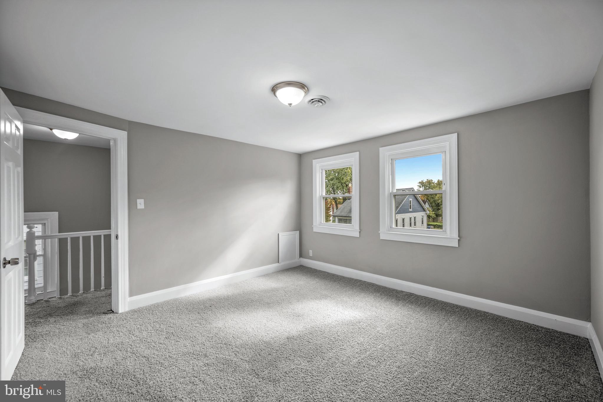 4502 PARKMONT AVENUE