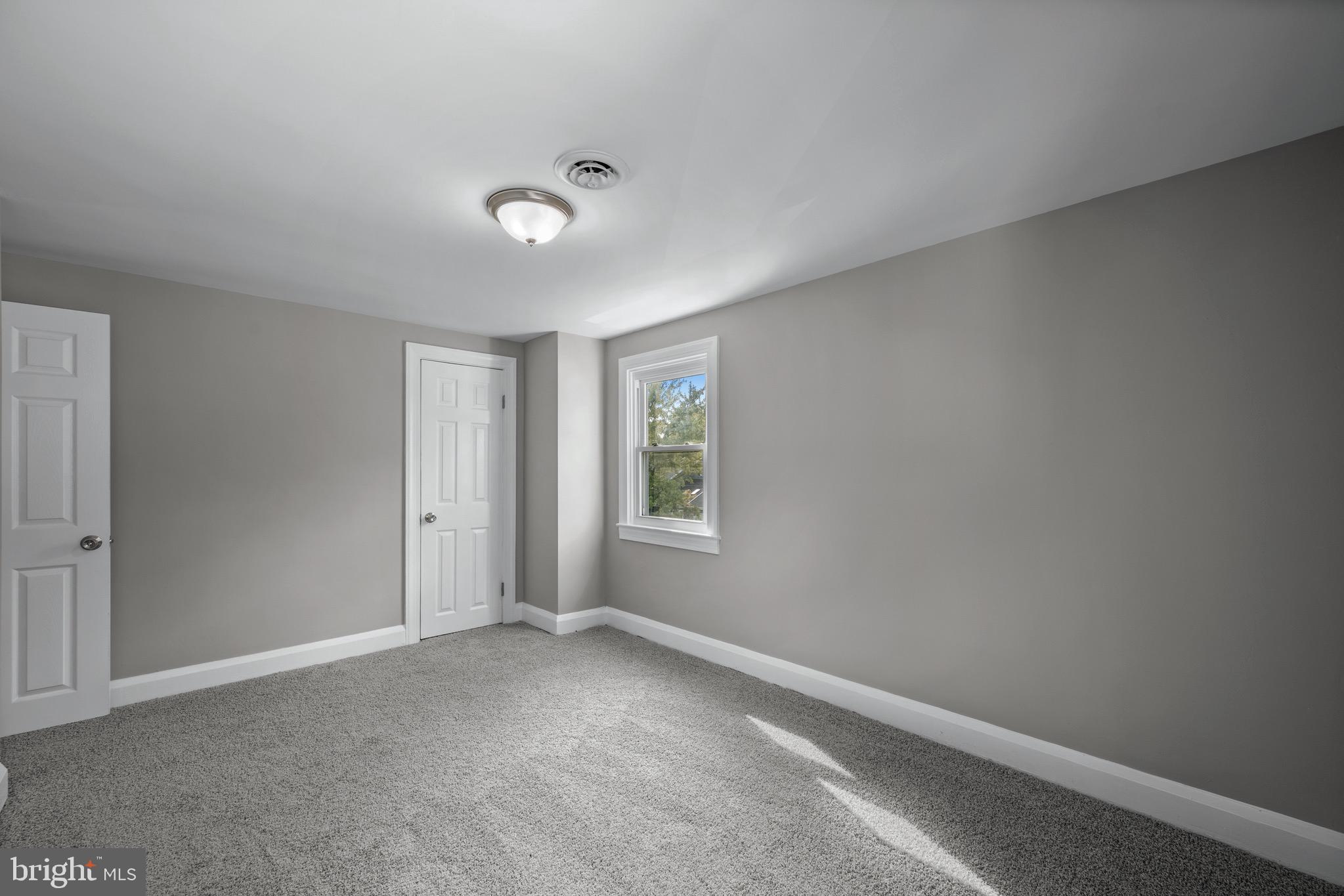 4502 PARKMONT AVENUE