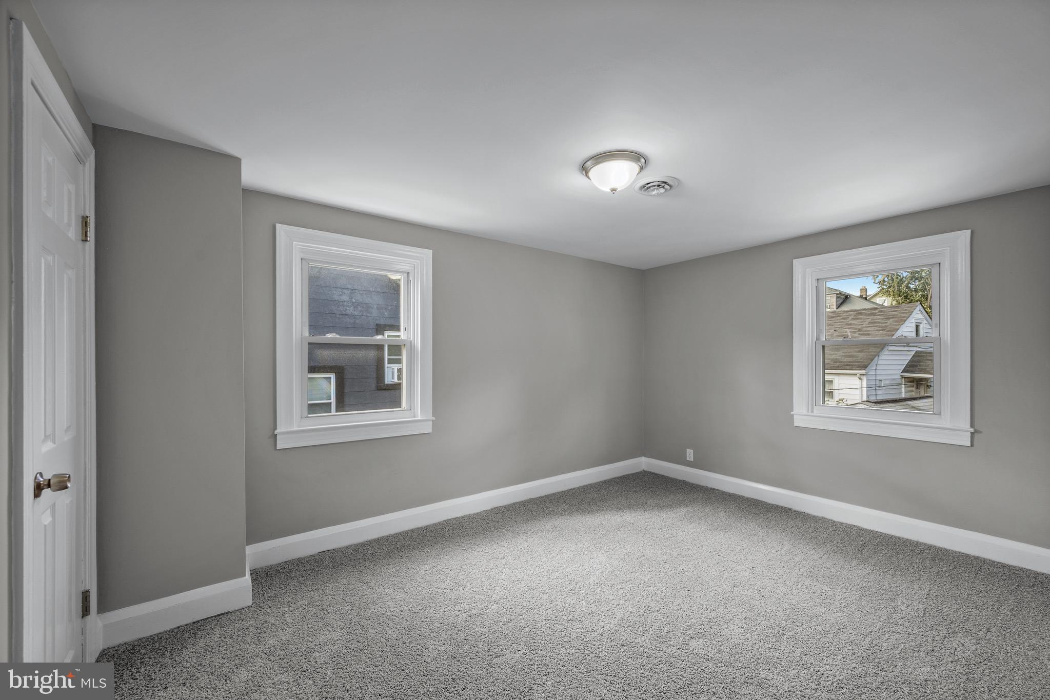 4502 PARKMONT AVENUE