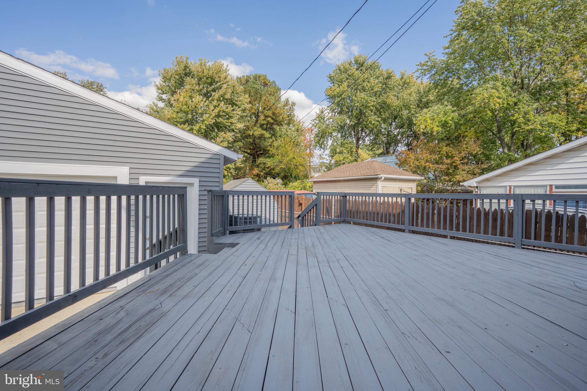 4502 PARKMONT AVENUE