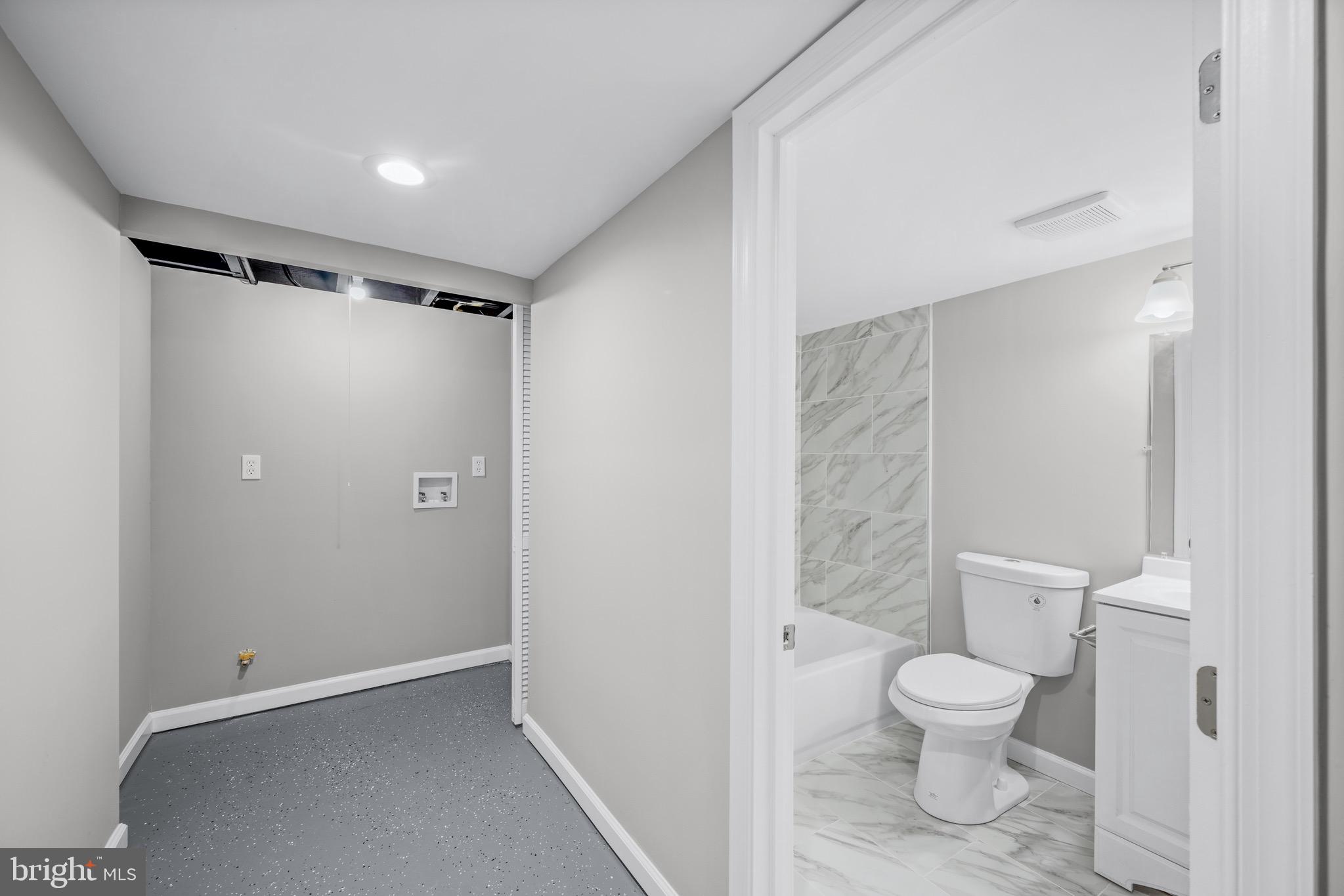 4502 PARKMONT AVENUE