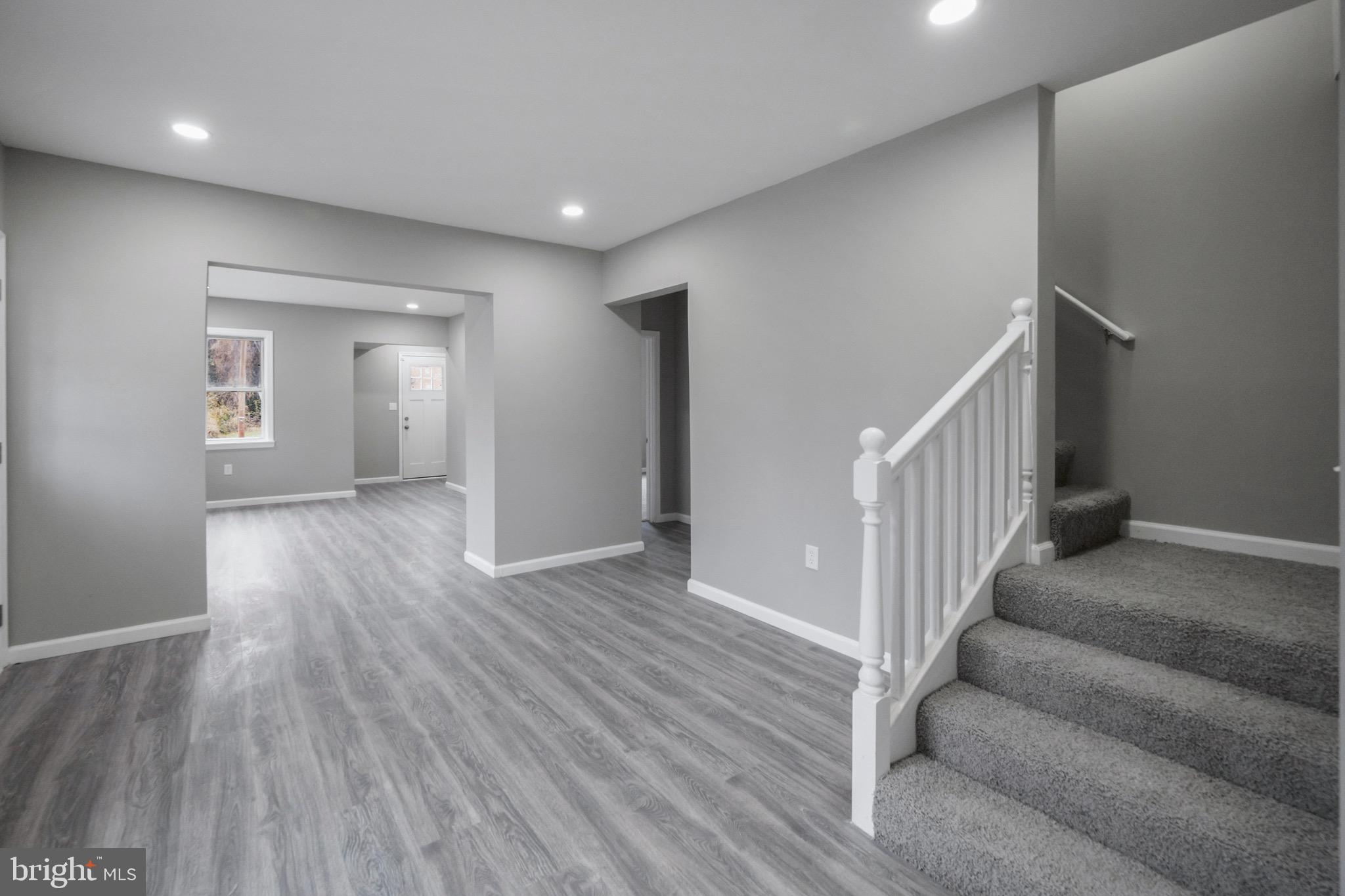 3809 N ROGERS AVENUE