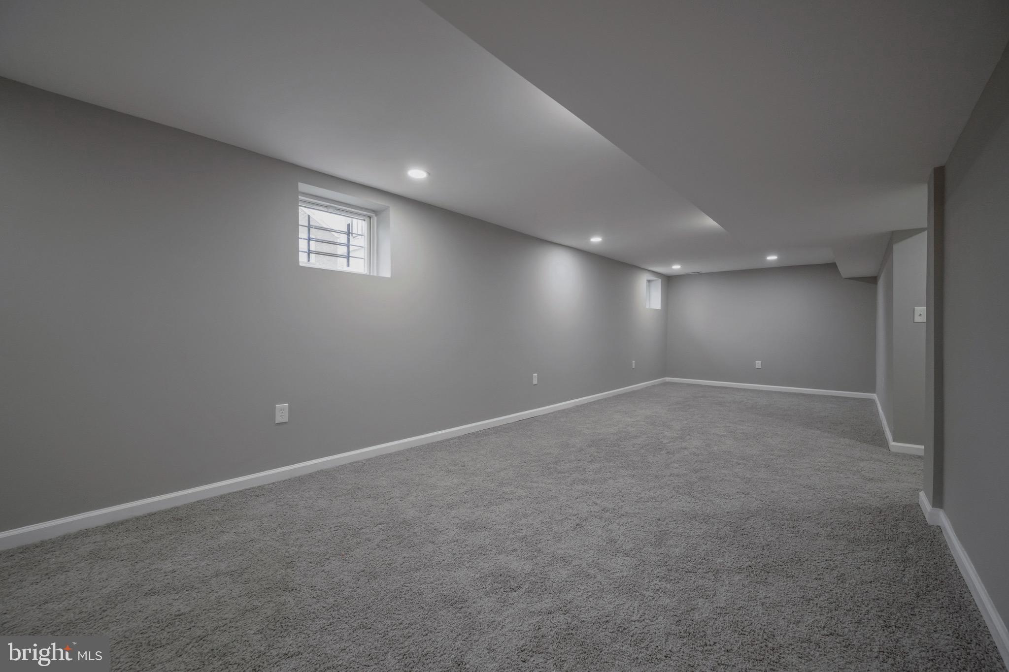 3809 N ROGERS AVENUE