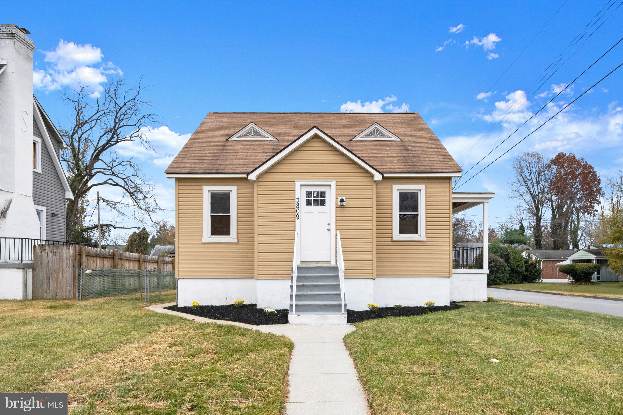 3809 N ROGERS AVENUE