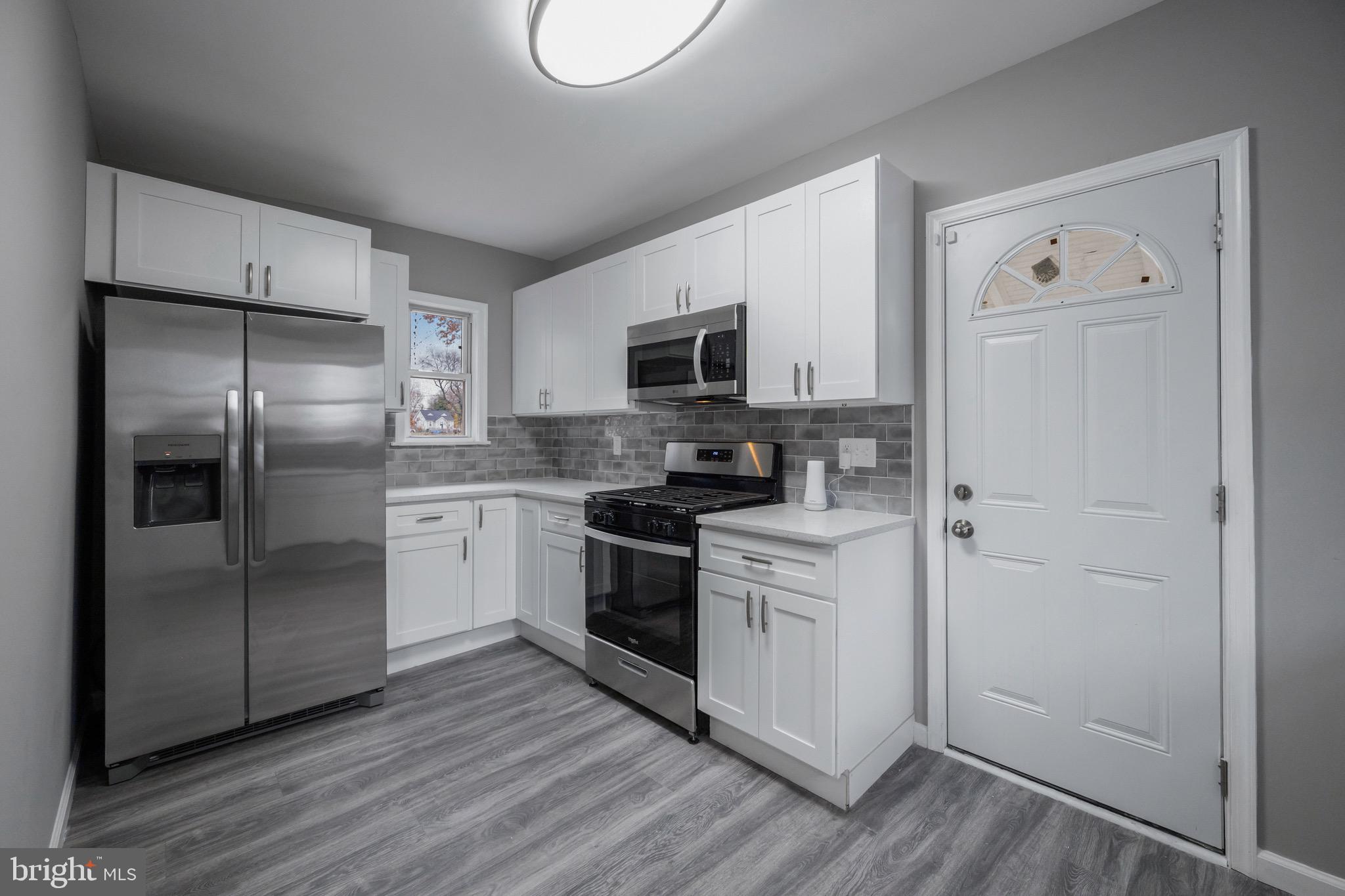 3809 N ROGERS AVENUE